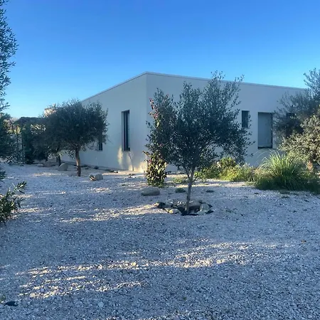 וילה Xenia-retreat